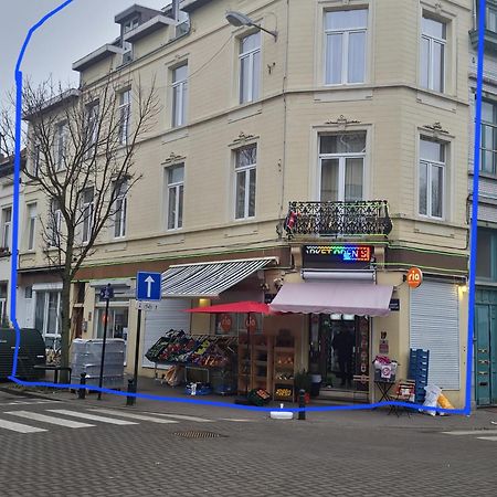 Sauna, Atomium, Expo Brussels, Stadium Roi Baudoin, Kinepolis, Planetarium, Centre Ville Brussels Exterior photo
